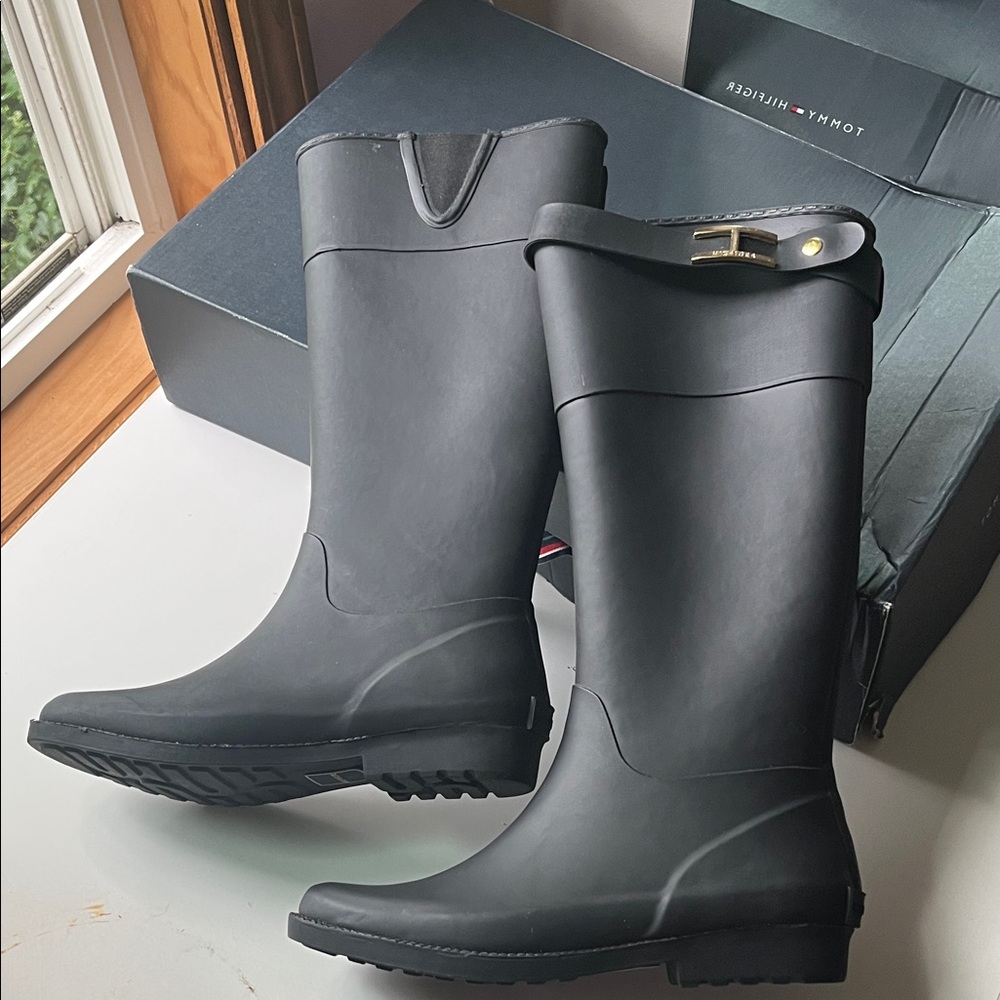Tommy Hilfiger Black Rain Boots with Buckle